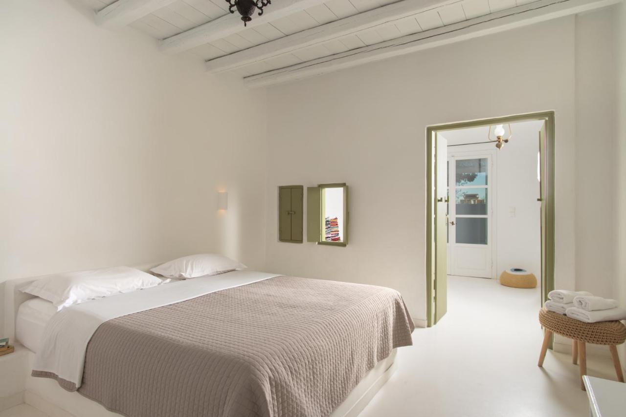 Thalassitra Private Pool Suites Adamantas  Exterior foto