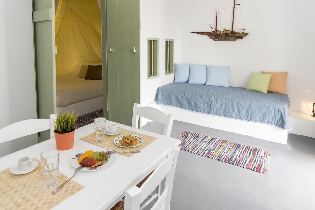 Thalassitra Private Pool Suites Adamantas  Exterior foto
