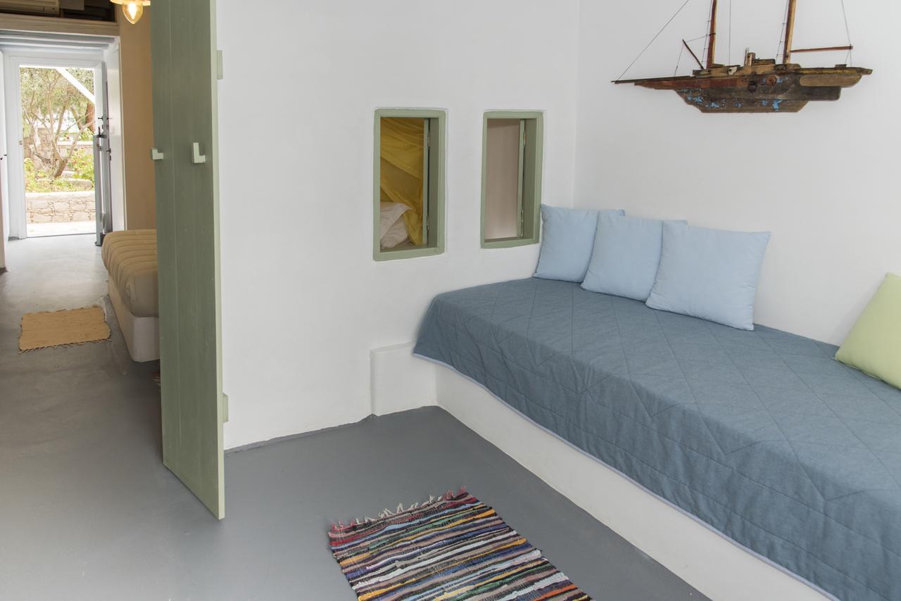 Thalassitra Private Pool Suites Adamantas  Exterior foto