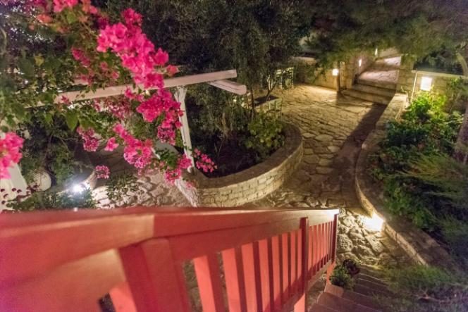 Thalassitra Private Pool Suites Adamantas  Exterior foto